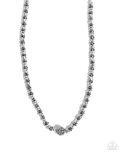 Bossy Bling - silver - Paparazzi necklace