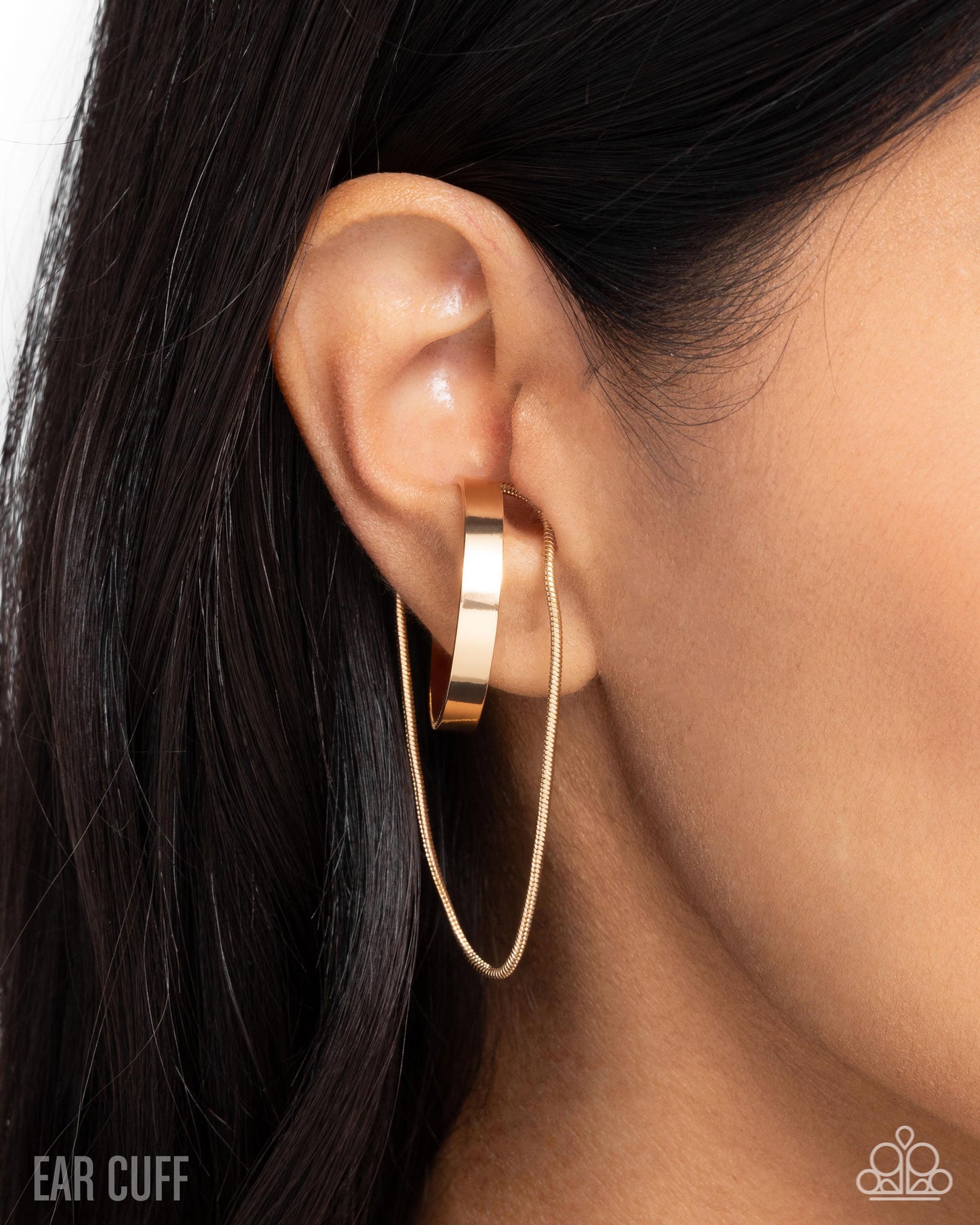 Boston Babe - gold - Paparazzi ear cuff