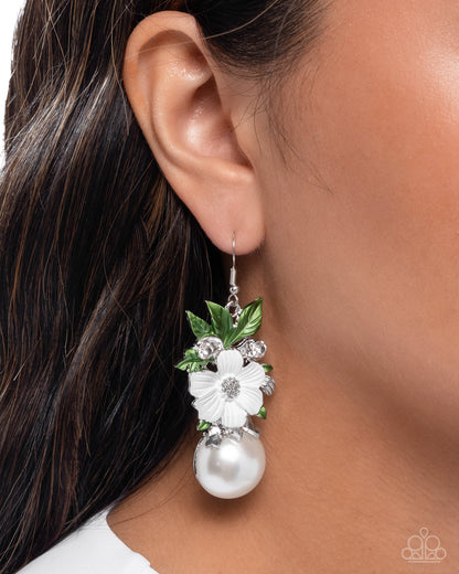 Bouquet Beholder - white - Paparazzi earrings