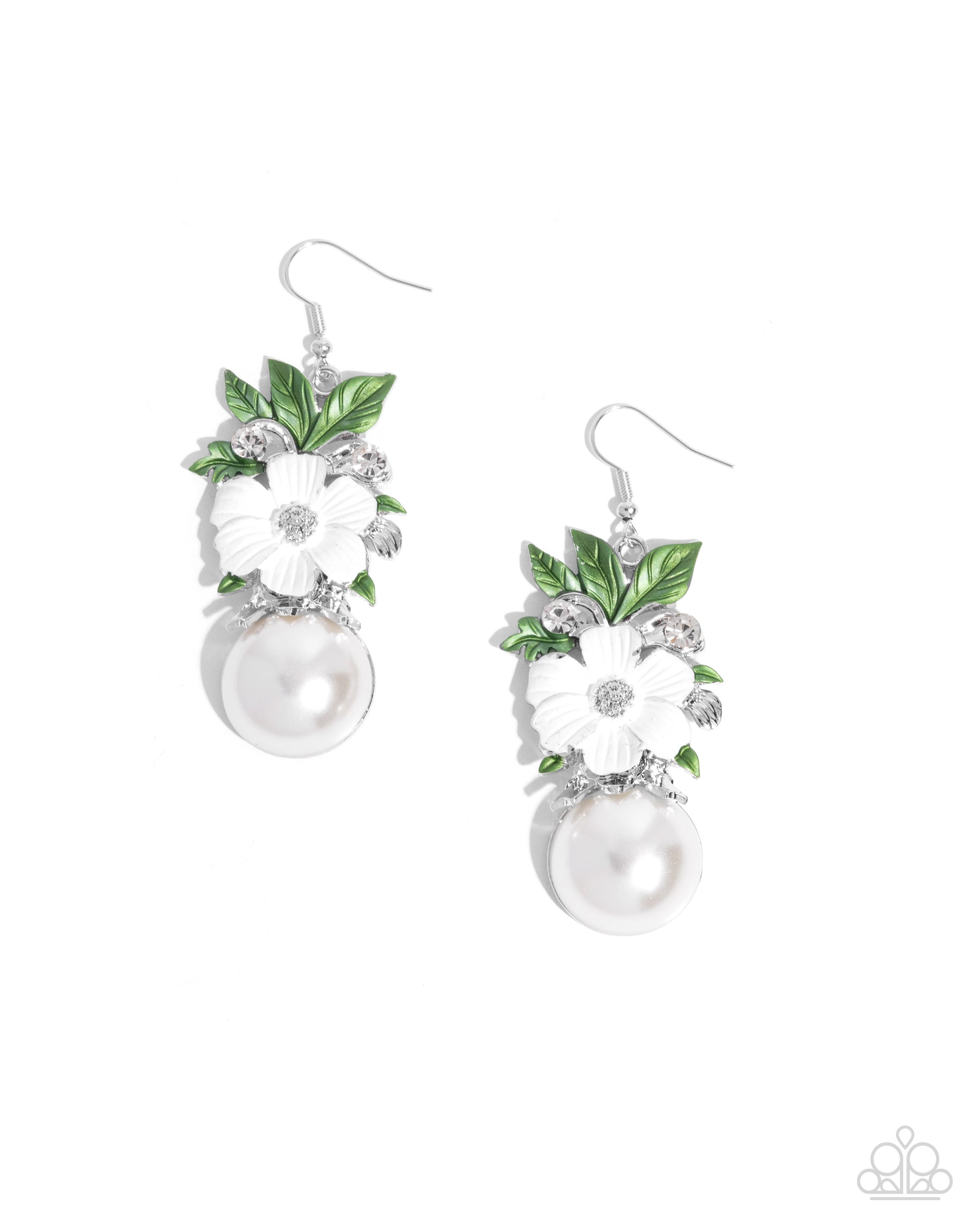 Bouquet Beholder - white - Paparazzi earrings