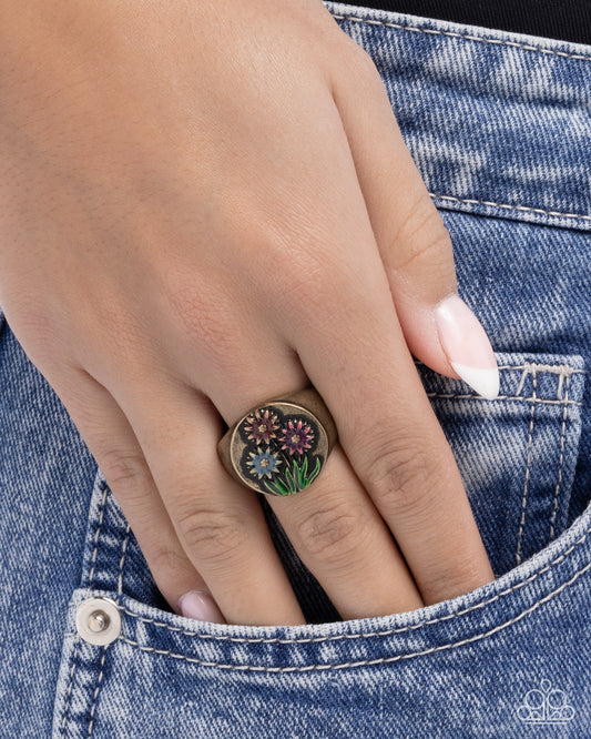 Bouquet Breakthrough - brass - Paparazzi ring