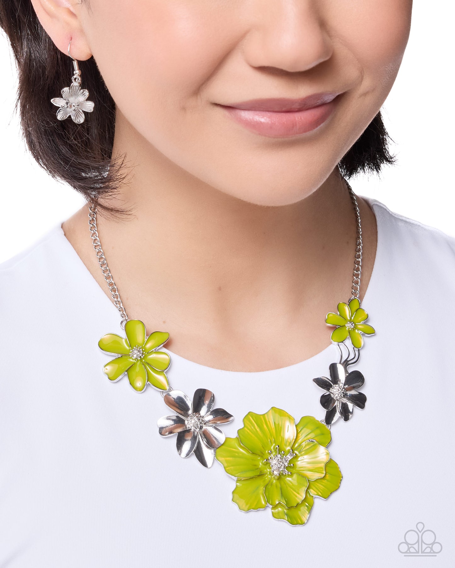 Bouquet Bunch - green - Paparazzi necklace