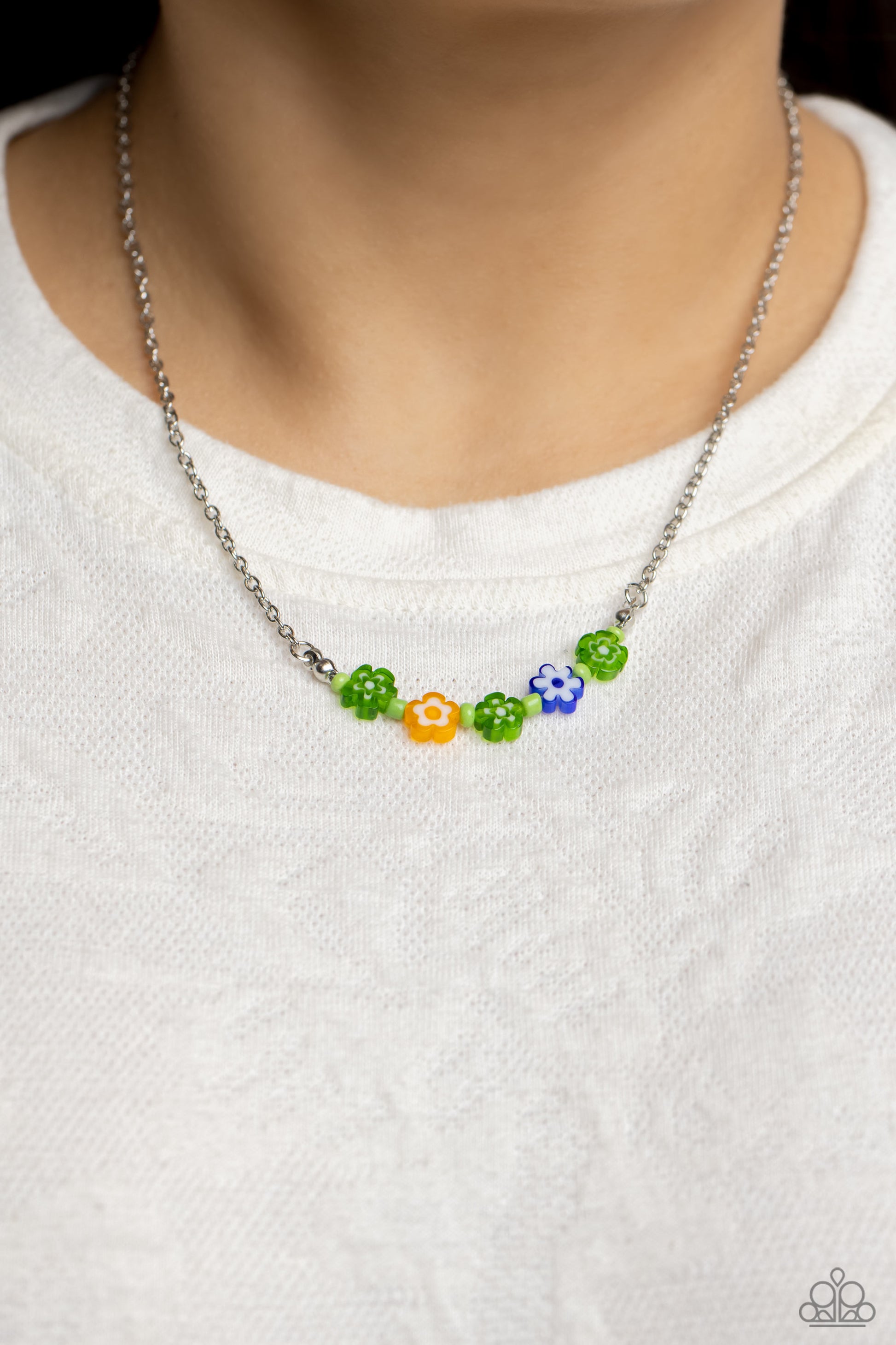 BOUQUET We Go - green - Paparazzi necklace