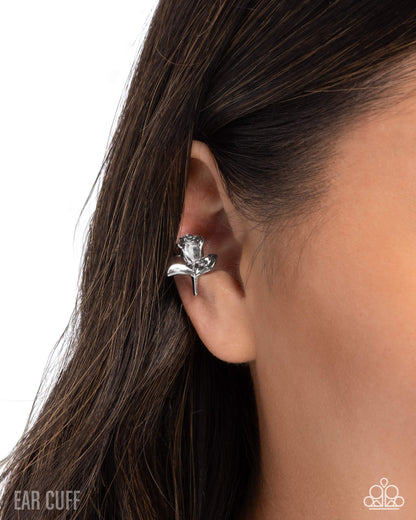 Boutonnière Bravado - silver - Paparazzi ear cuff