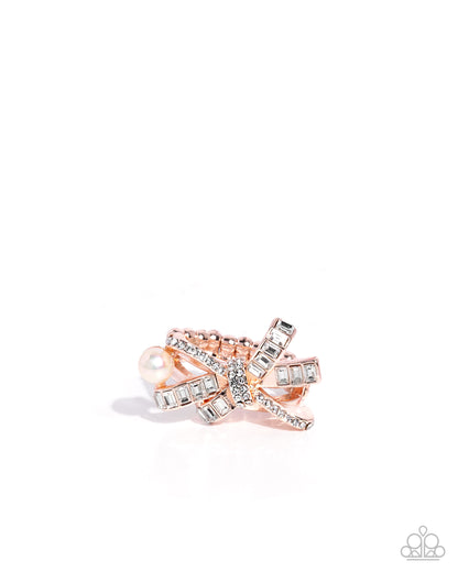 Bow Beacon - rose gold - Paparazzi ring