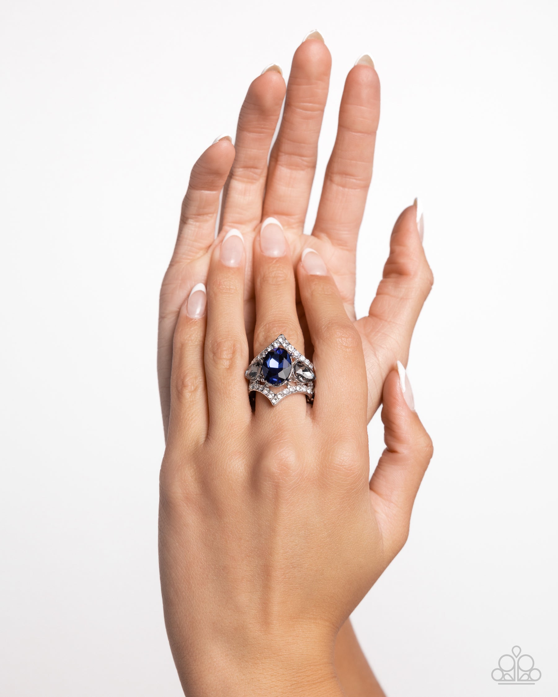 Bow Down to Dazzle - blue - Paparazzi ring