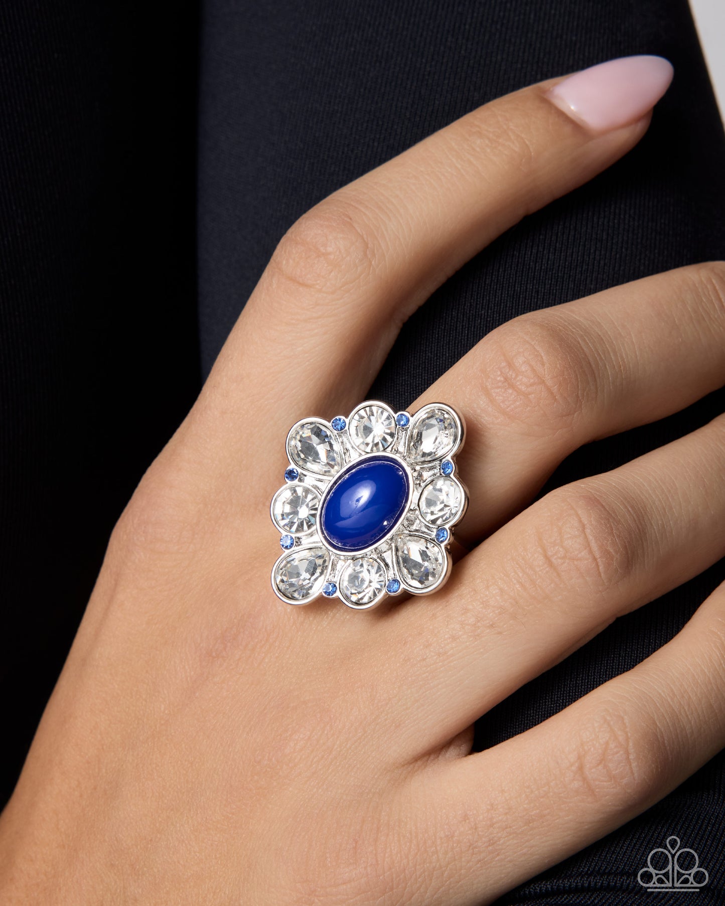 Bursting Bloom - blue - Paparazzi ring