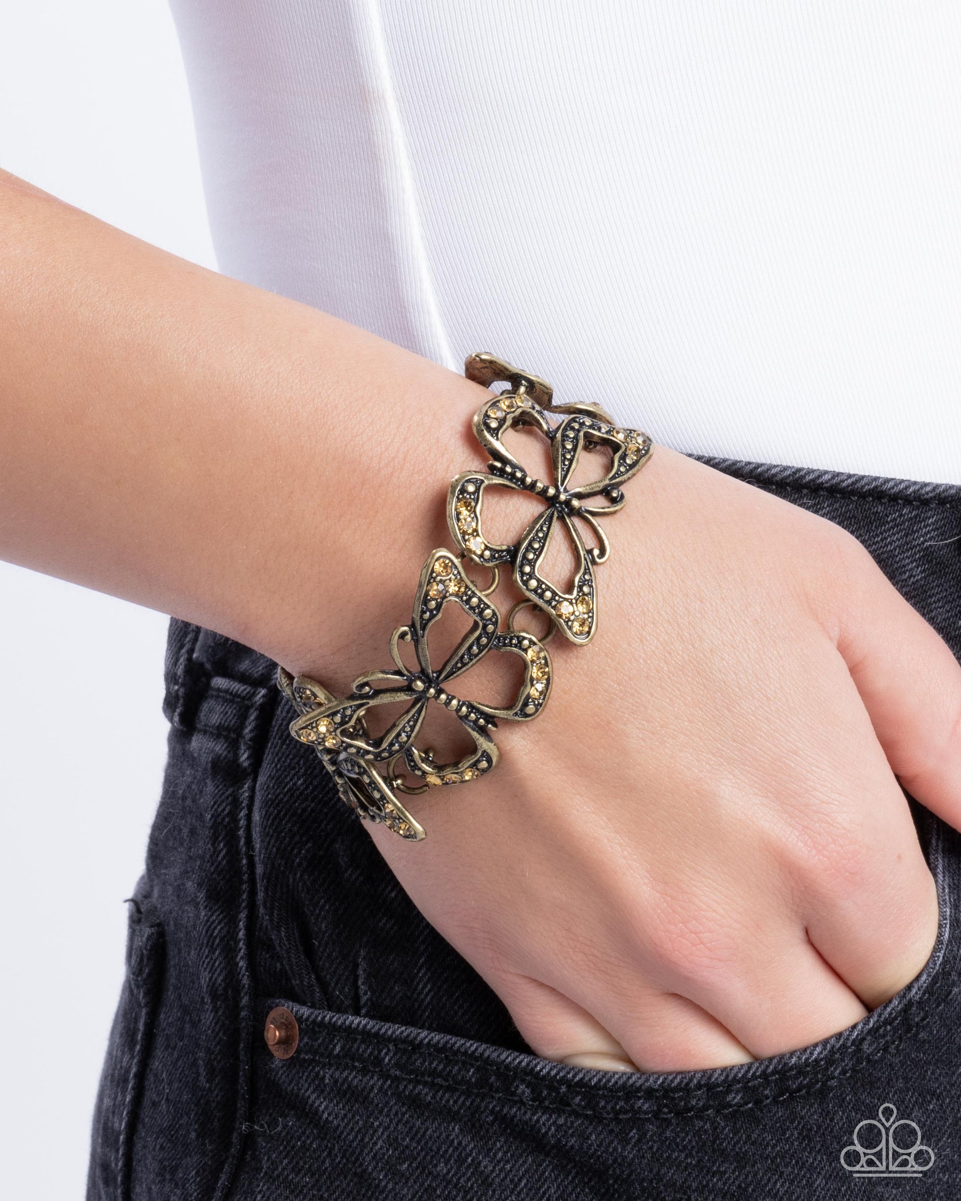 Butterfly Business - brass - Paparazzi bracelet