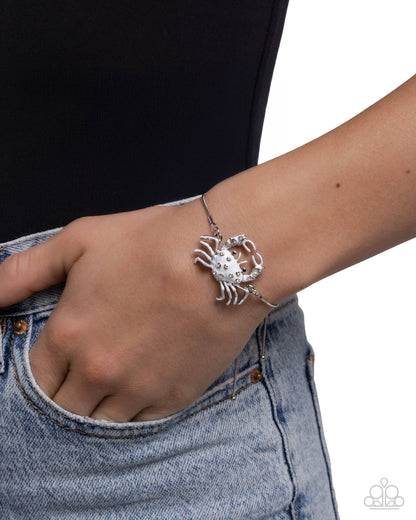 CRAB Walk - white - Paparazzi bracelet