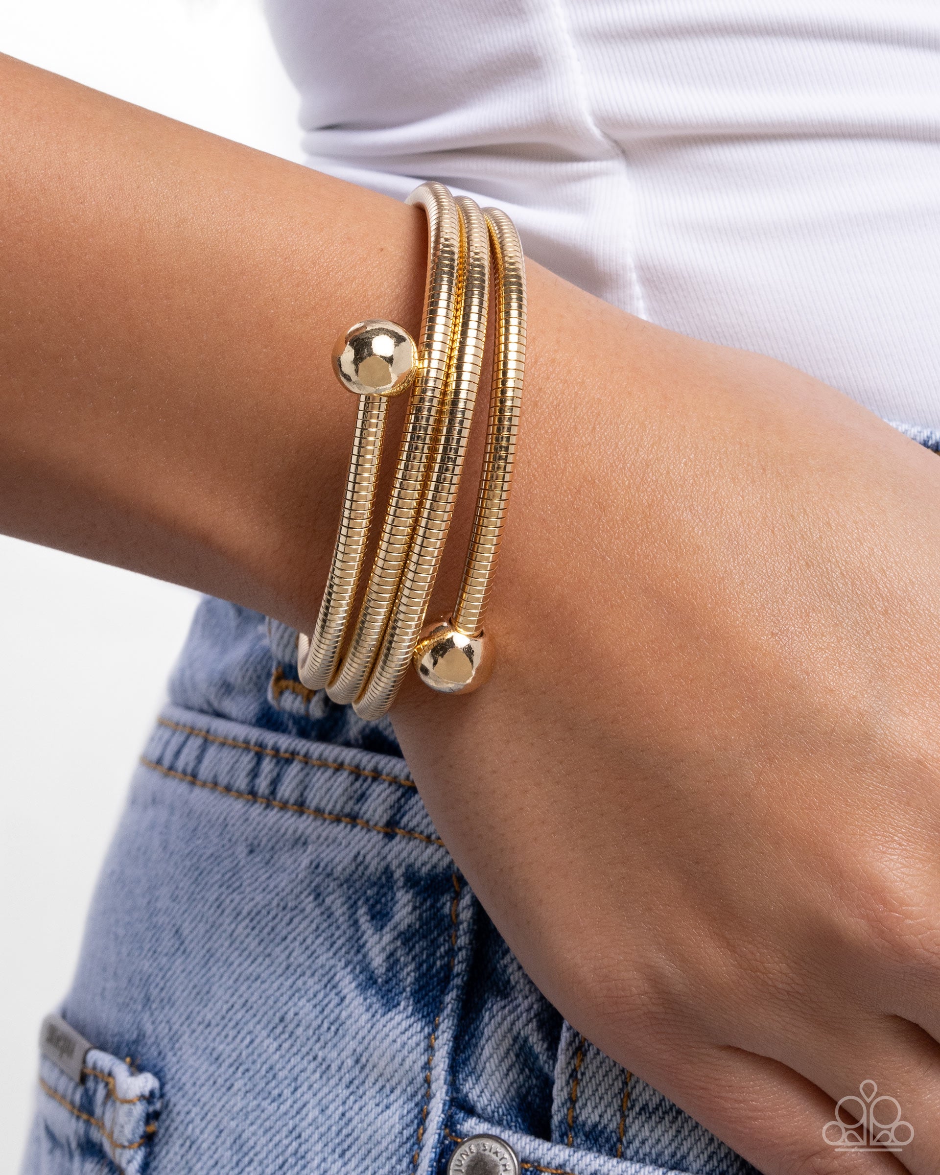 Calmly Coiled - gold - Paparazzi bracelet
