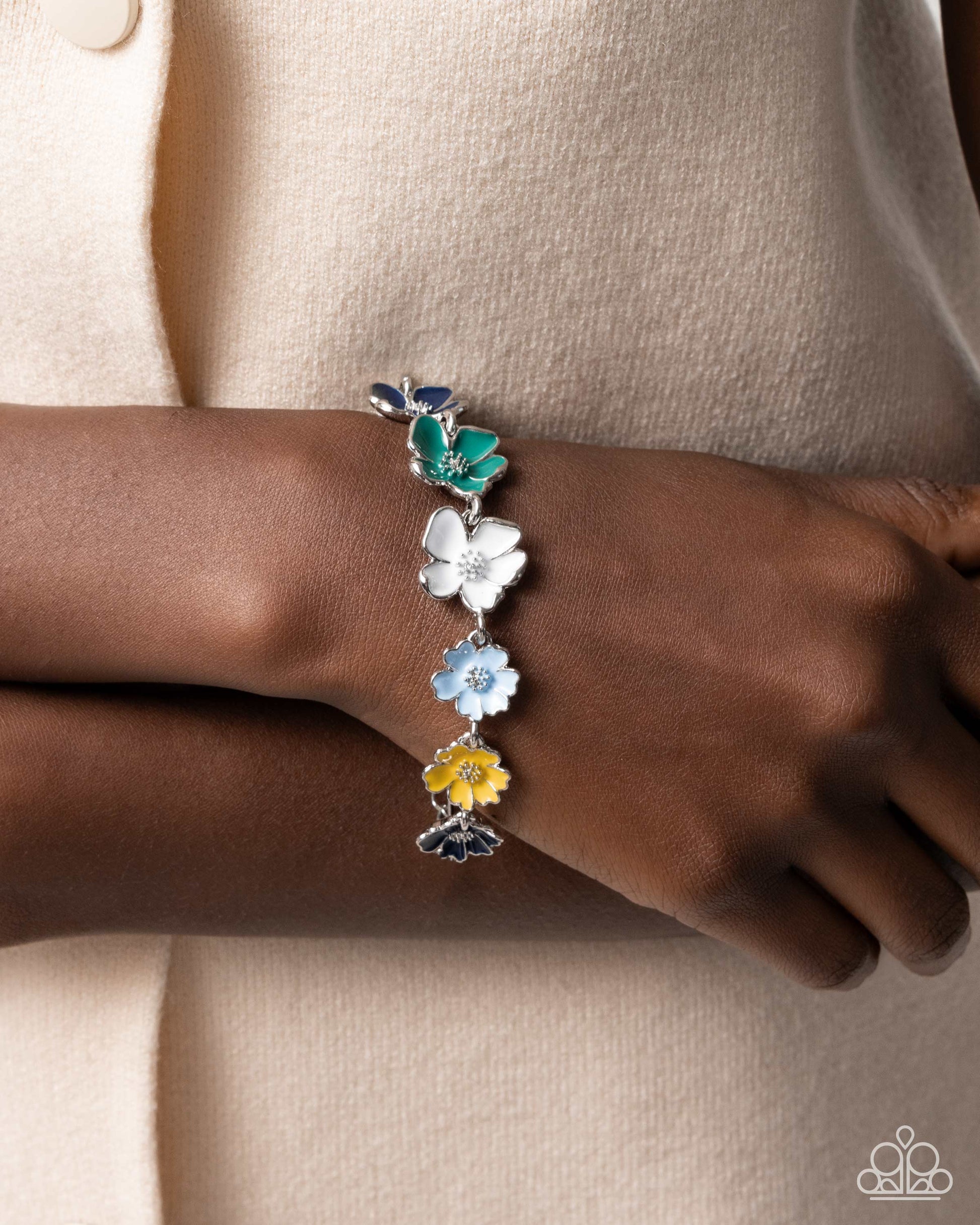 Candid Florals - blue - Paparazzi complete set