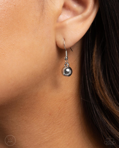 Captivating Choker - silver - Paparazzi necklace