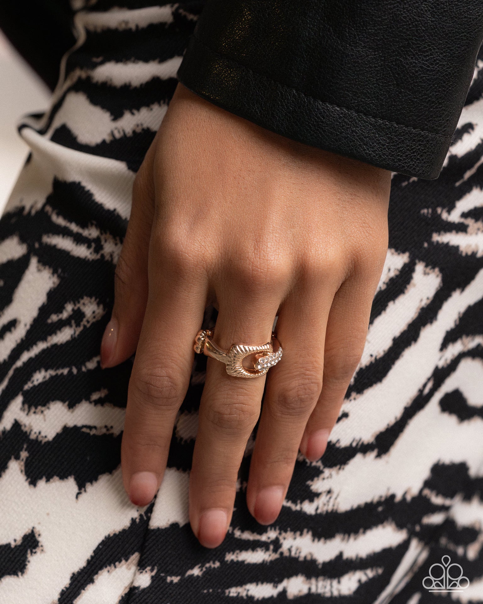 Captivating Confidence - gold - Paparazzi ring