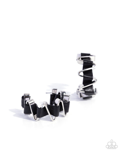 Captivating Corkscrew - black - Paparazzi earrings