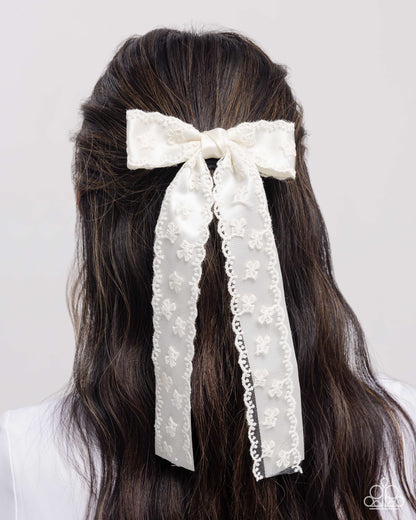 Carefree Coquette - white - Paparazzi hair clip