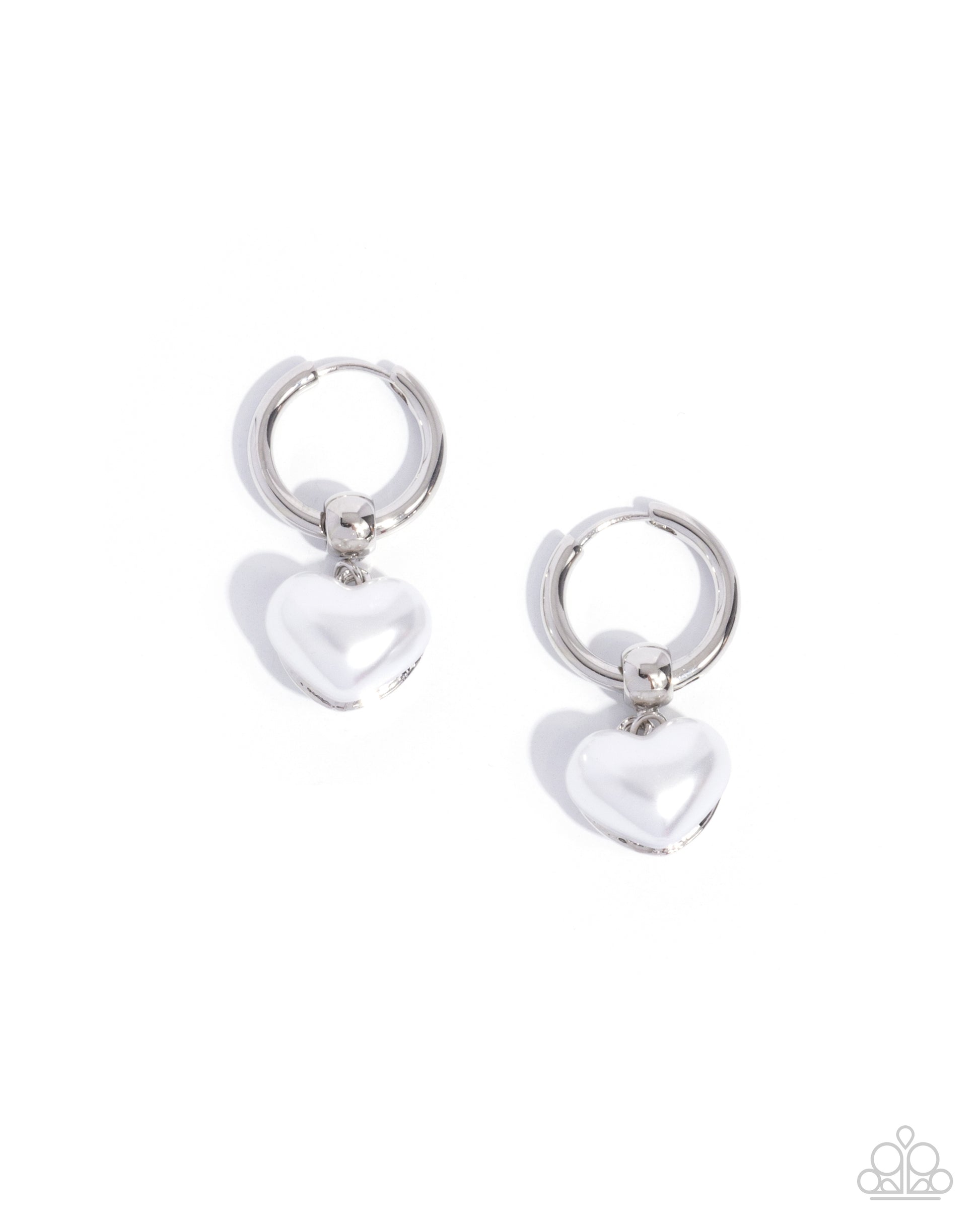 Carriage Chic - white - Paparazzi earrings