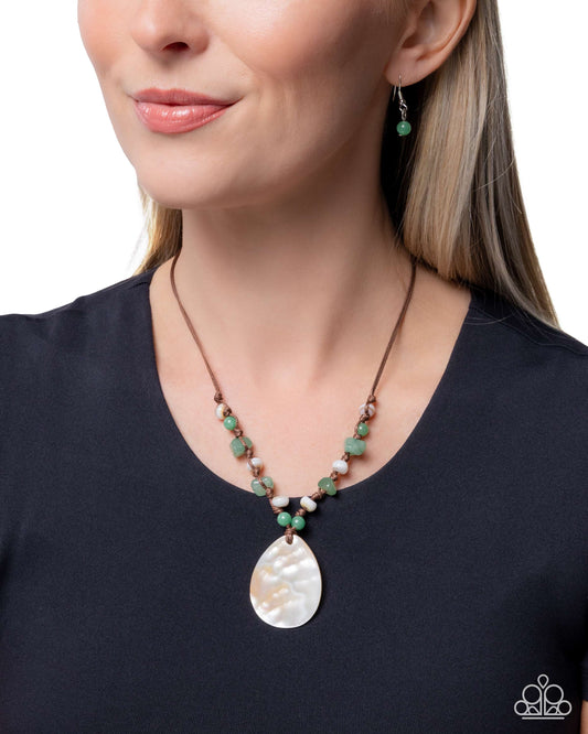 Casting a SHELL - green - Paparazzi necklace