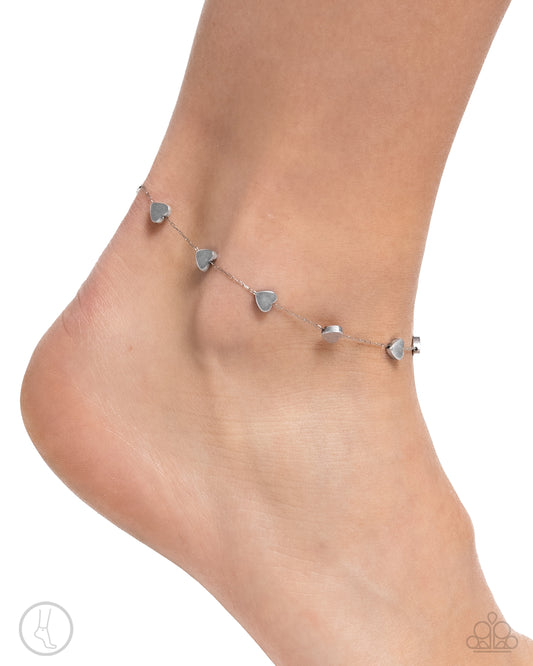 Catch My Breath - silver - Paparazzi anklet