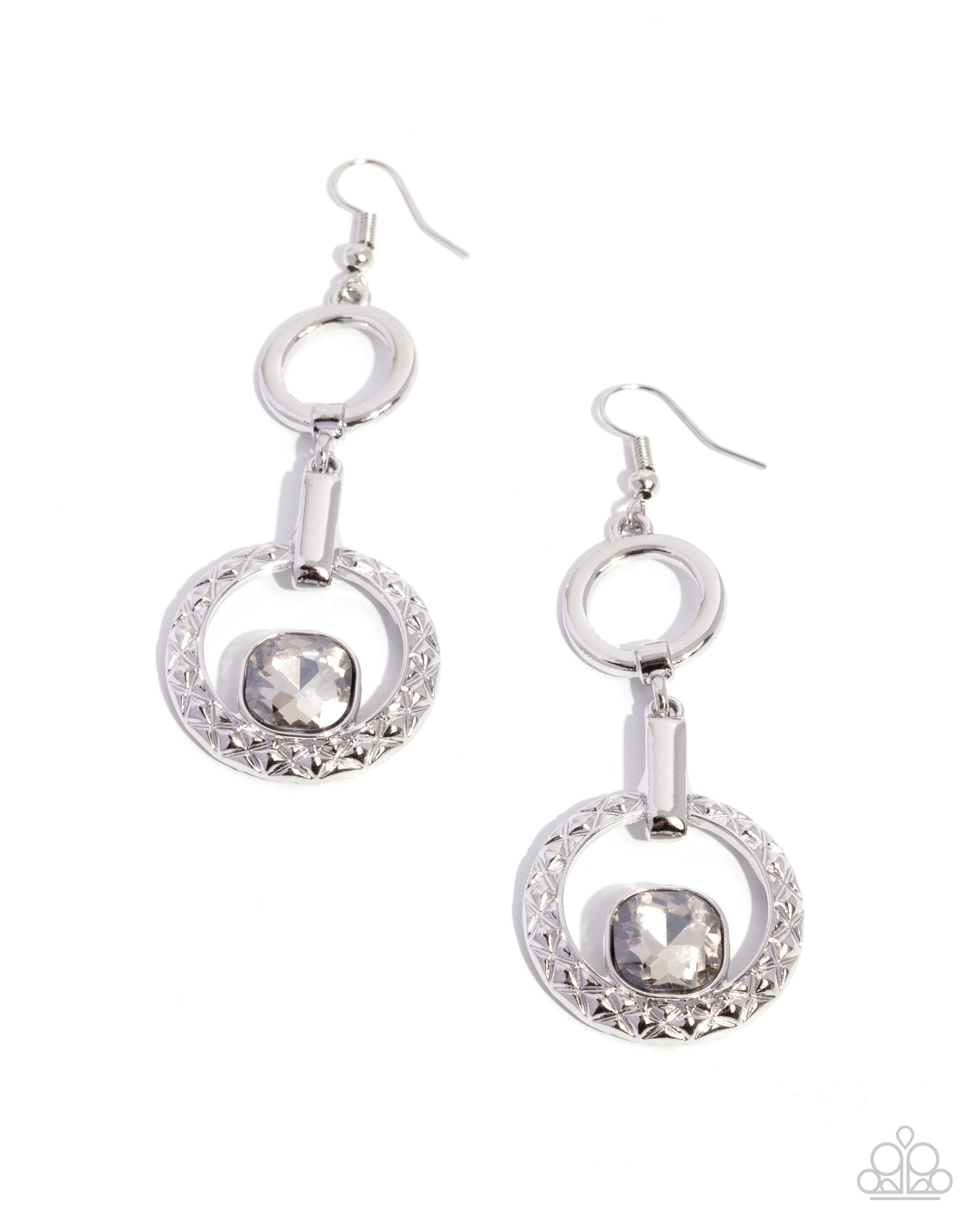 Center Cascade - silver - Paparazzi earrings