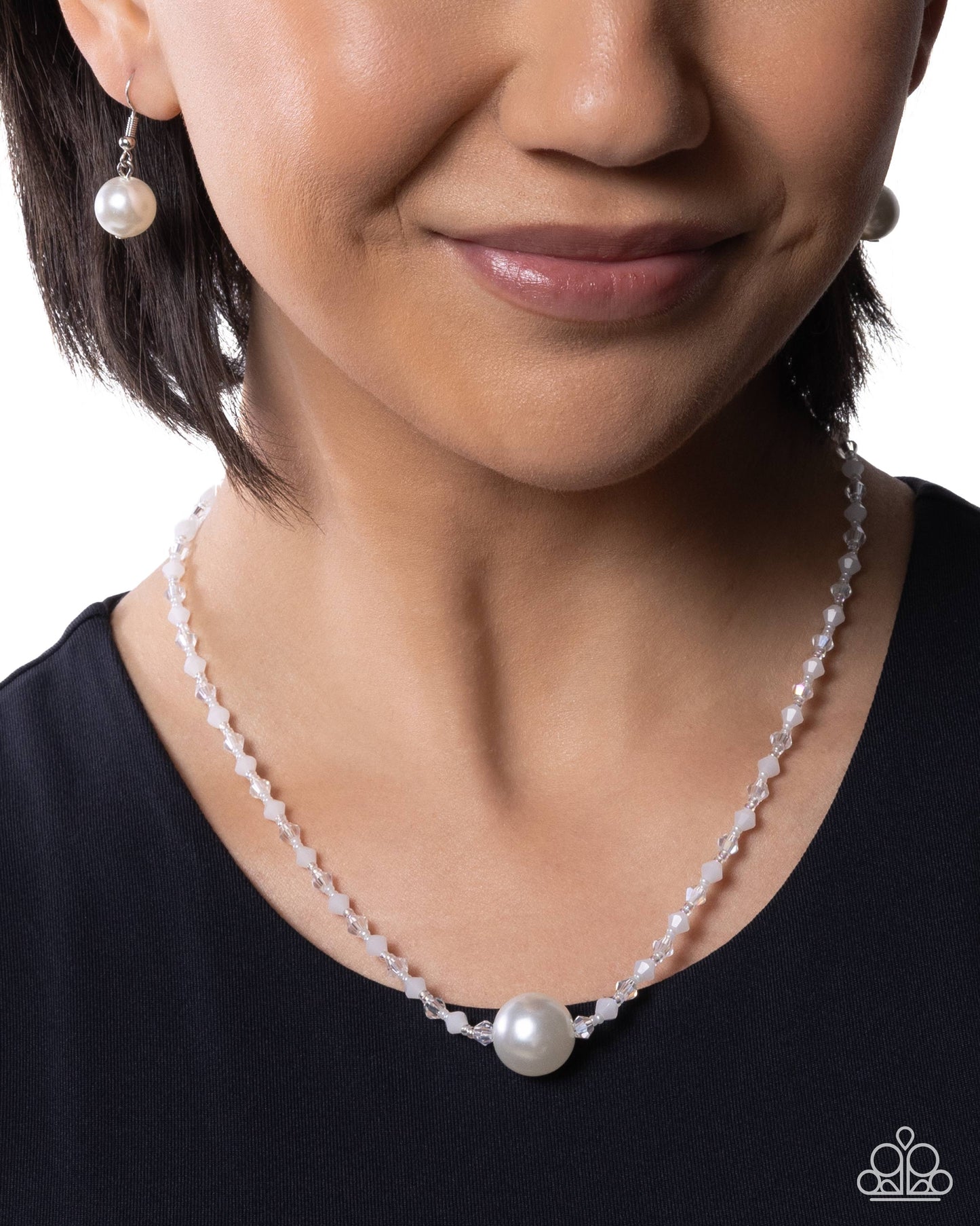 Charming Confidante - white - Paparazzi necklace