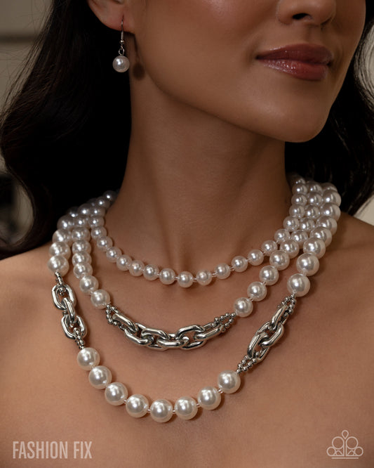 Cheeky Class - white - Paparazzi necklace