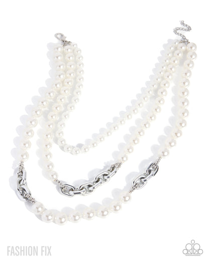 Cheeky Class - white - Paparazzi necklace