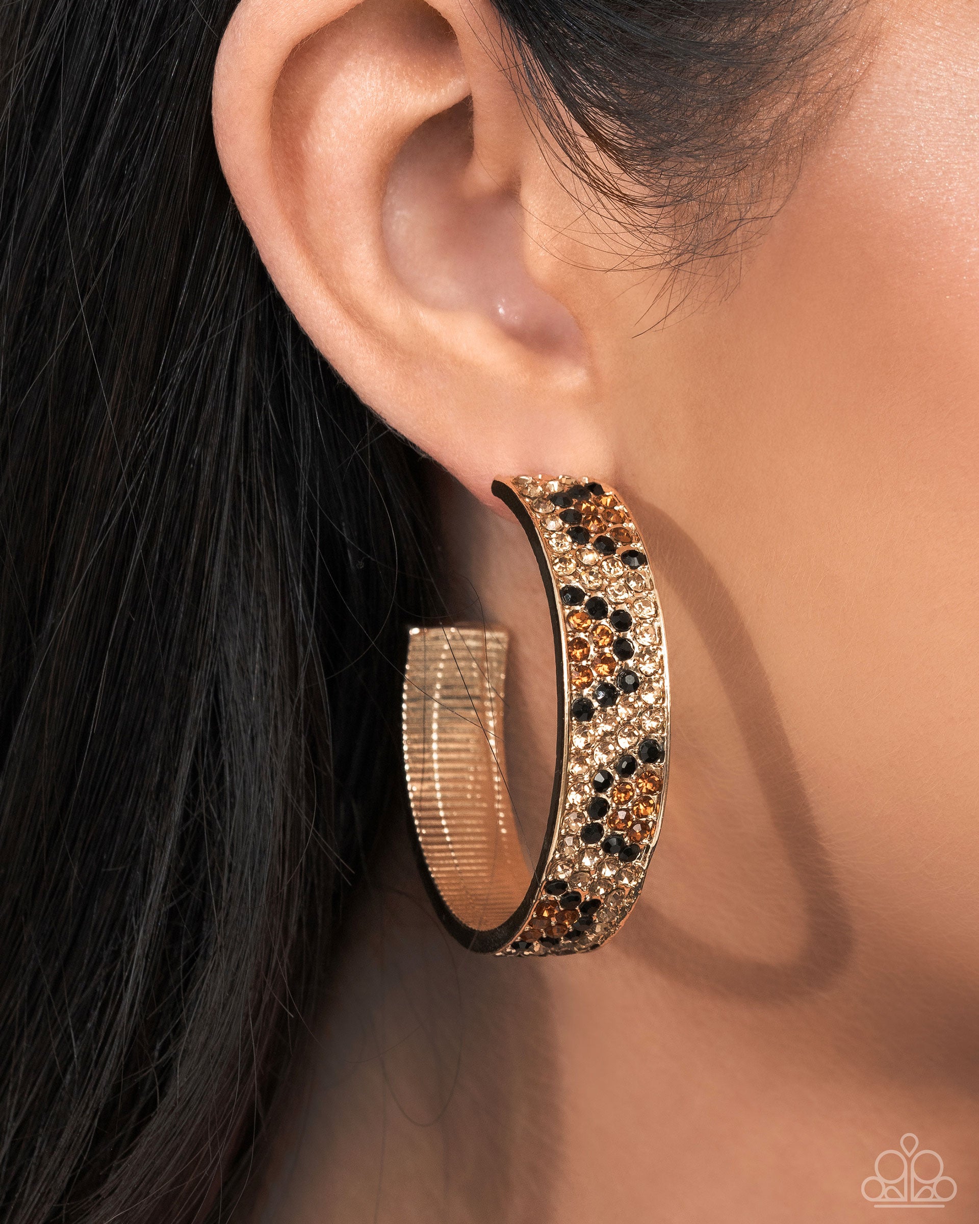 Cheetah Clique - gold - Paparazzi earrings