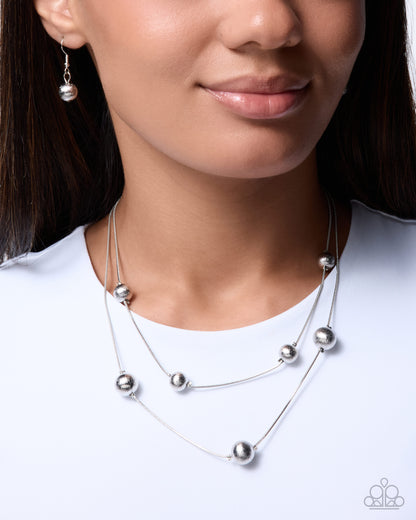 Chic Cadence - silver - Paparazzi necklace