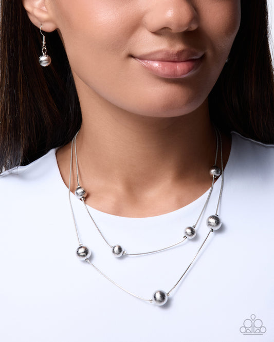Chic Cadence - silver - Paparazzi necklace