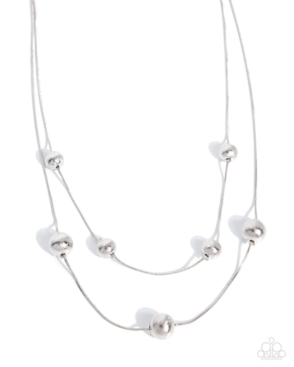 Chic Cadence - silver - Paparazzi necklace