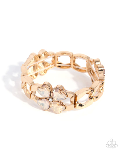 Chic Clover - gold - Paparazzi bracelet