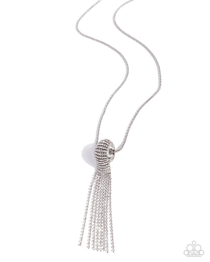 Chic Cohort - white - Paparazzi necklace