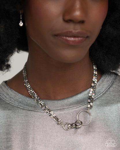 Chic Connection - silver - Paparazzi necklace
