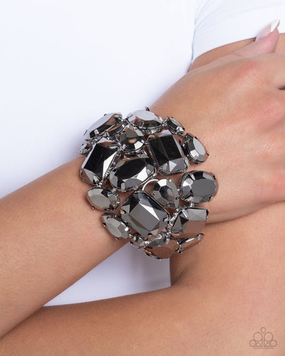 Chic Coronation - silver - Paparazzi bracelet