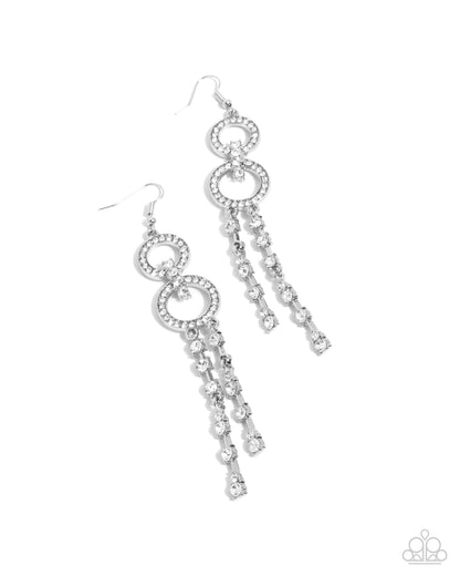 Chic Crowd - white - Paparazzi earrings