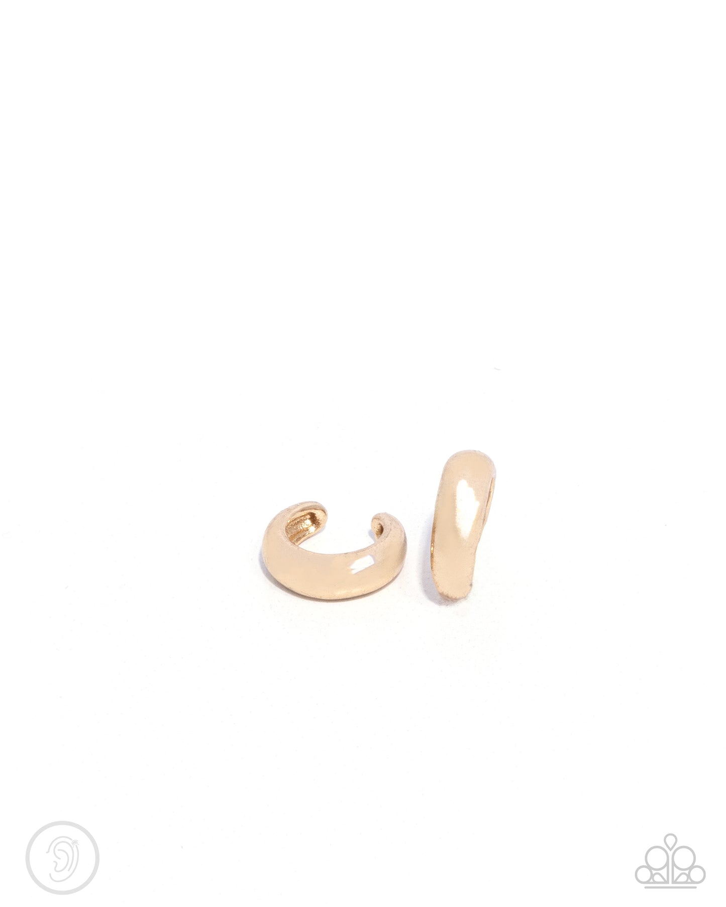 Classic Cuff - gold - Paparazzi ear cuff