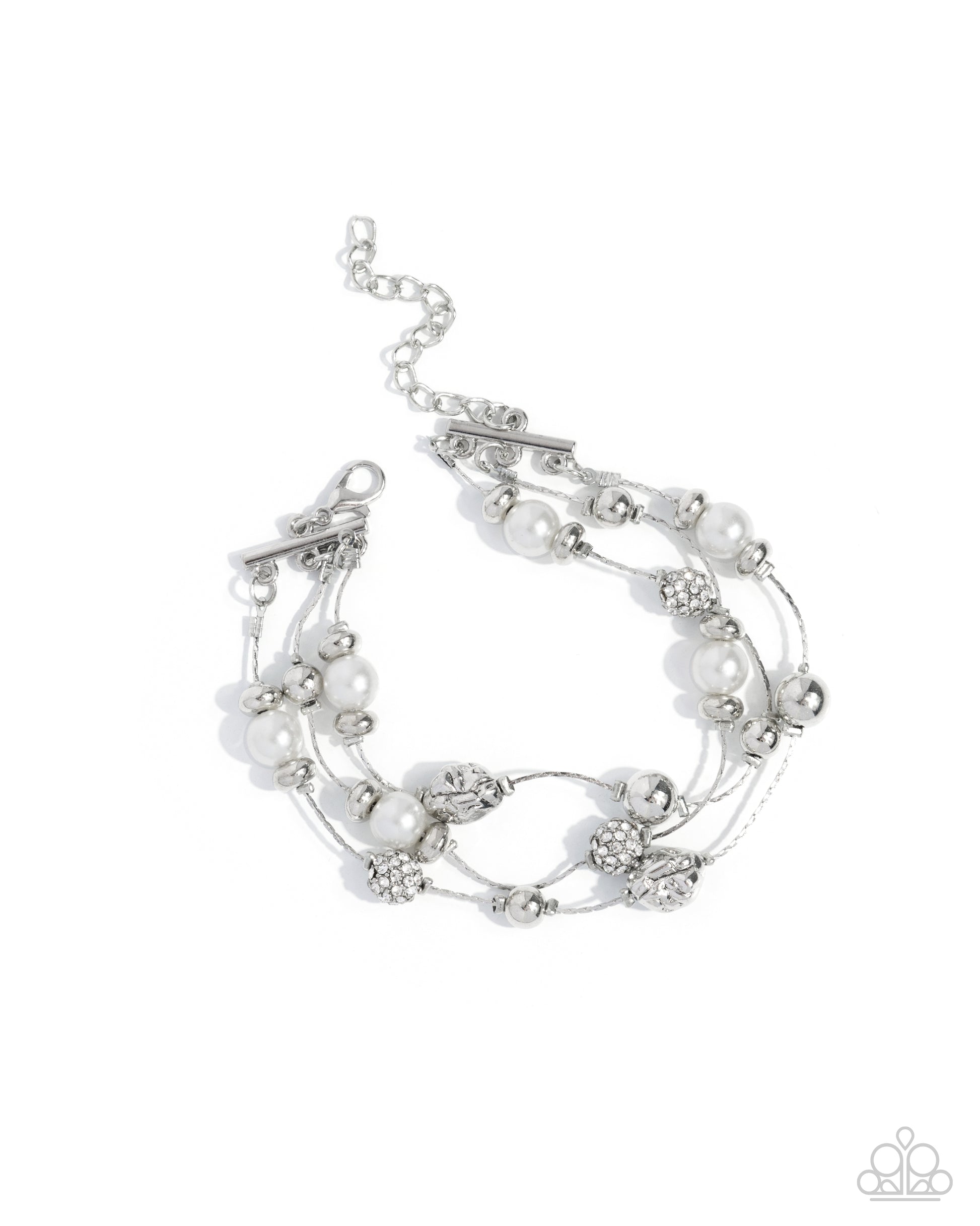 Classy Cruise - white - Paparazzi bracelet