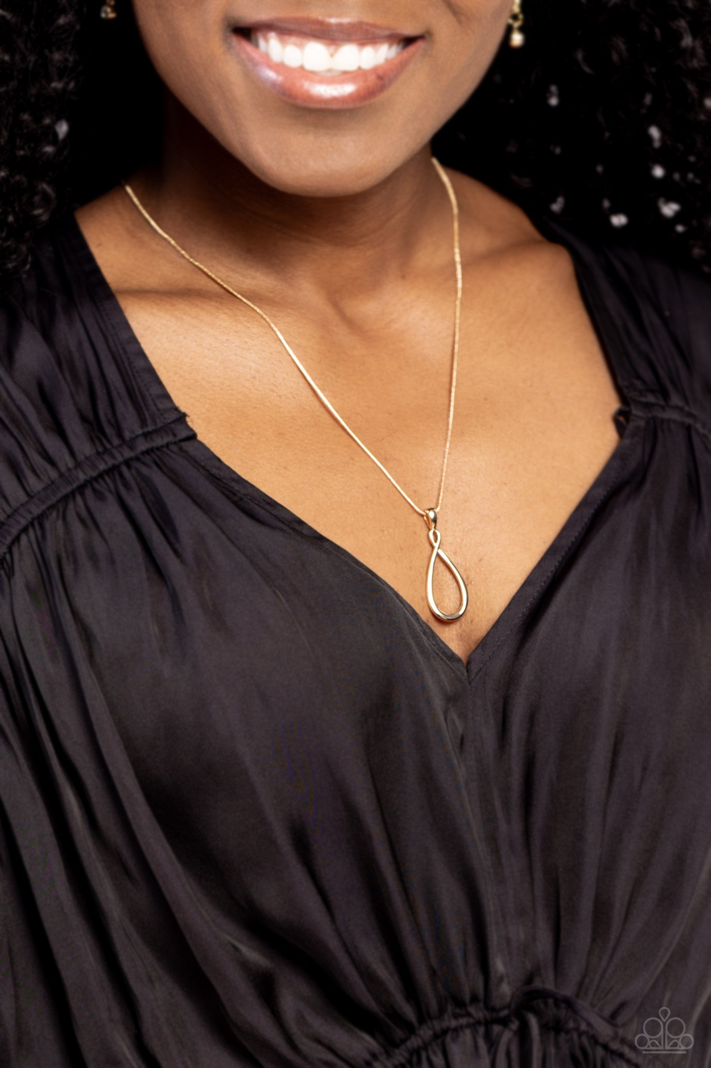 Close to You - gold - Paparazzi necklace