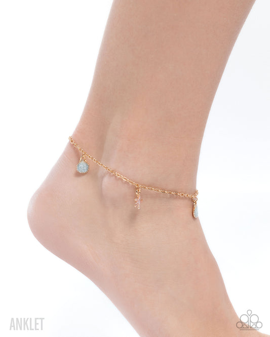 Coastal Celebrity - gold - Paparazzi anklet