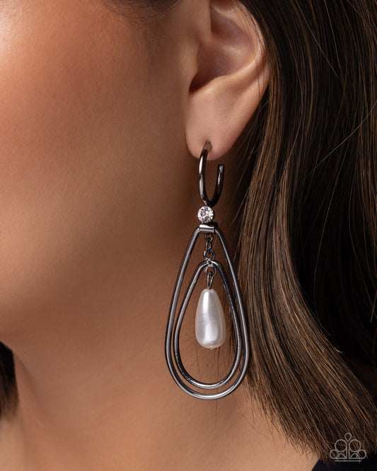 Colorful Composition - black - Paparazzi earrings