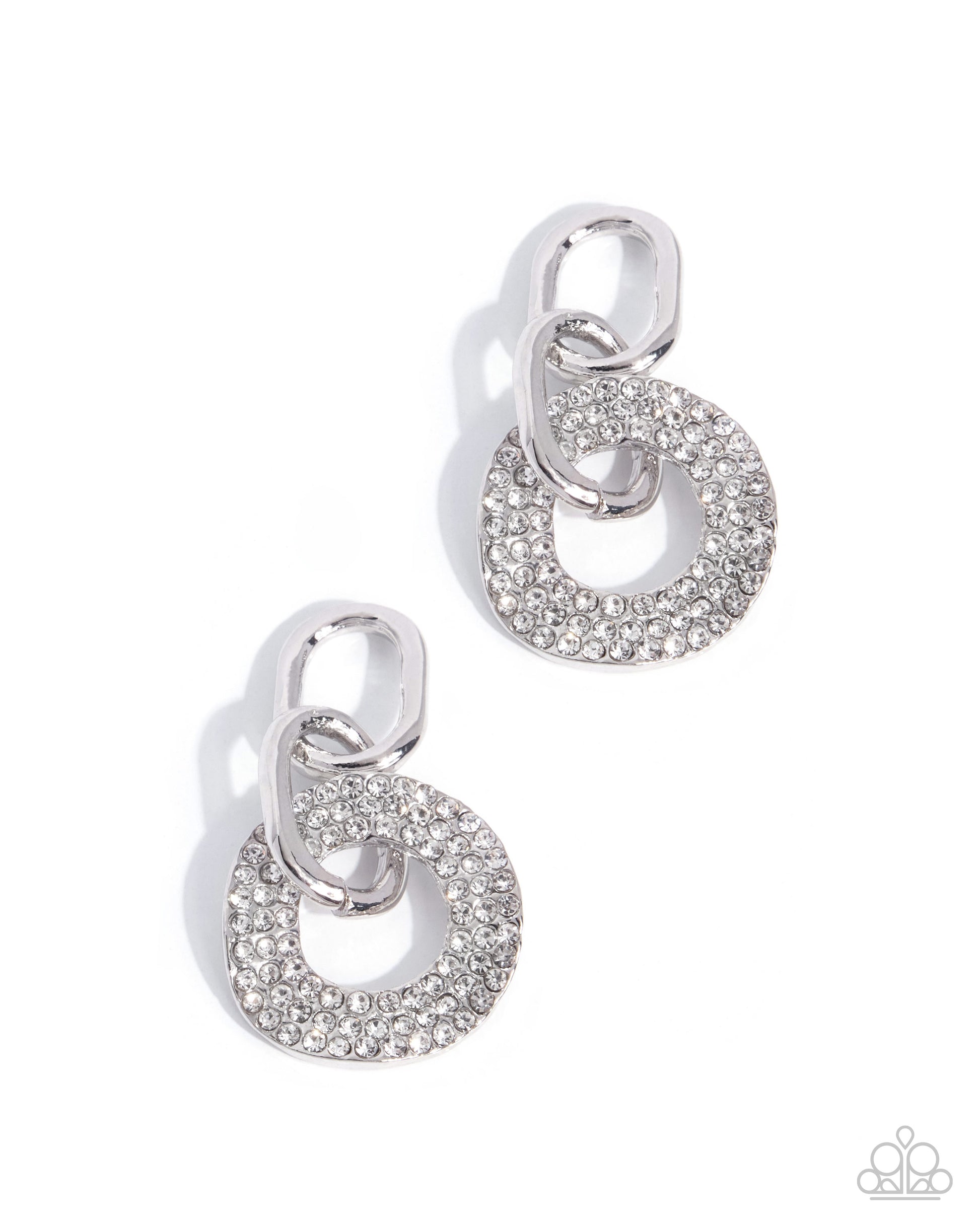 Comparable Chic - white - Paparazzi earring charm