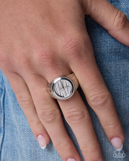 Compelling Clock - silver - Paparazzi ring