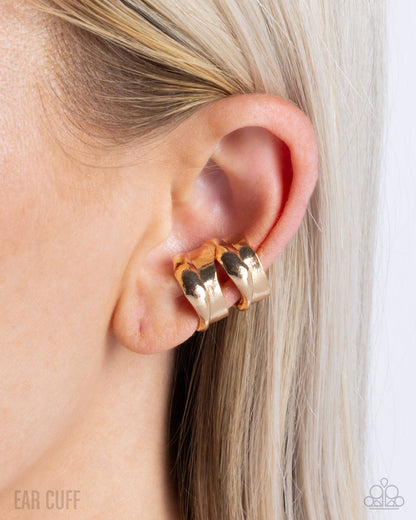 Competitive Advantage - gold - Paparazzi ear cuff