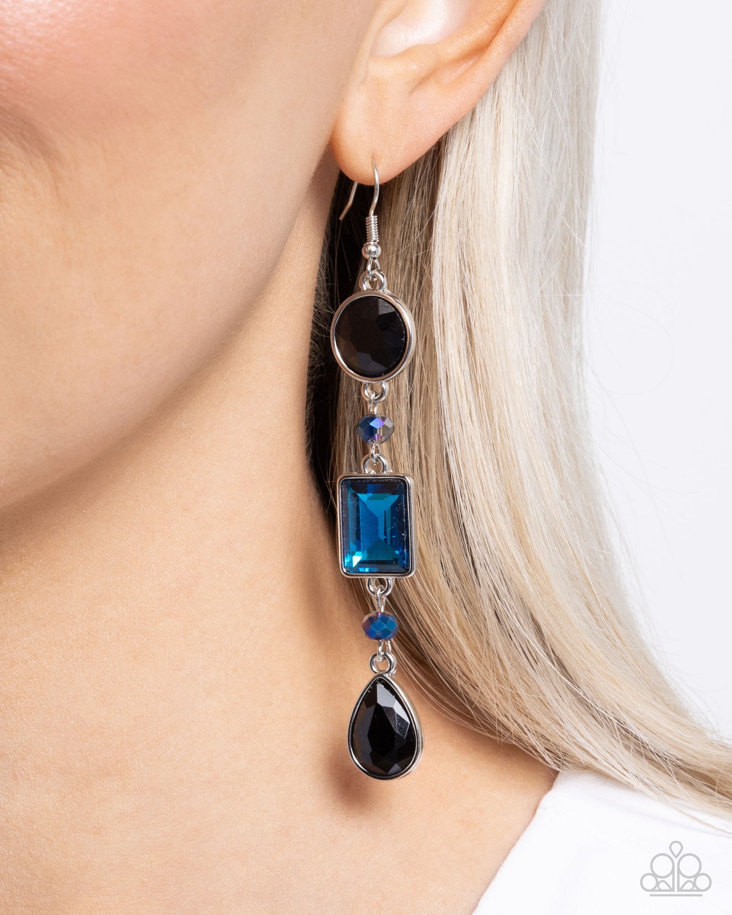 Complete Charisma - black - Paparazzi earrings