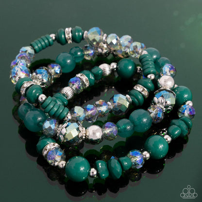 Complimentary Chic - green - Paparazzi bracelet