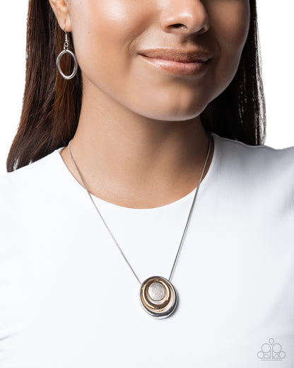 Concentric Candidate - silver - Paparazzi necklace