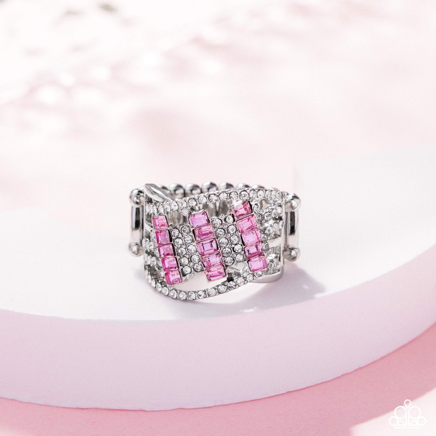 Confident Crisscross - pink - Paparazzi ring