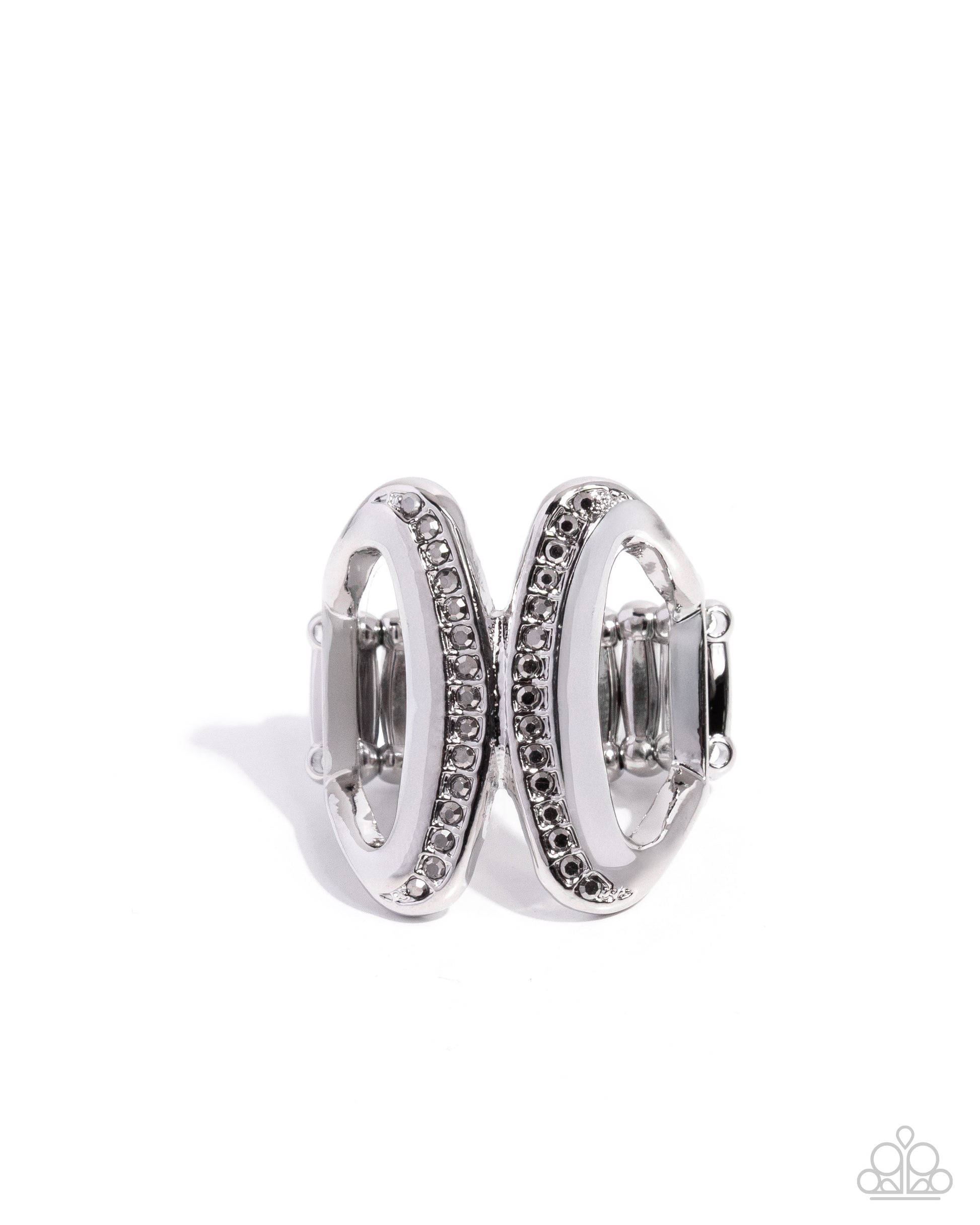 Confident Curves - silver - Paparazzi ring