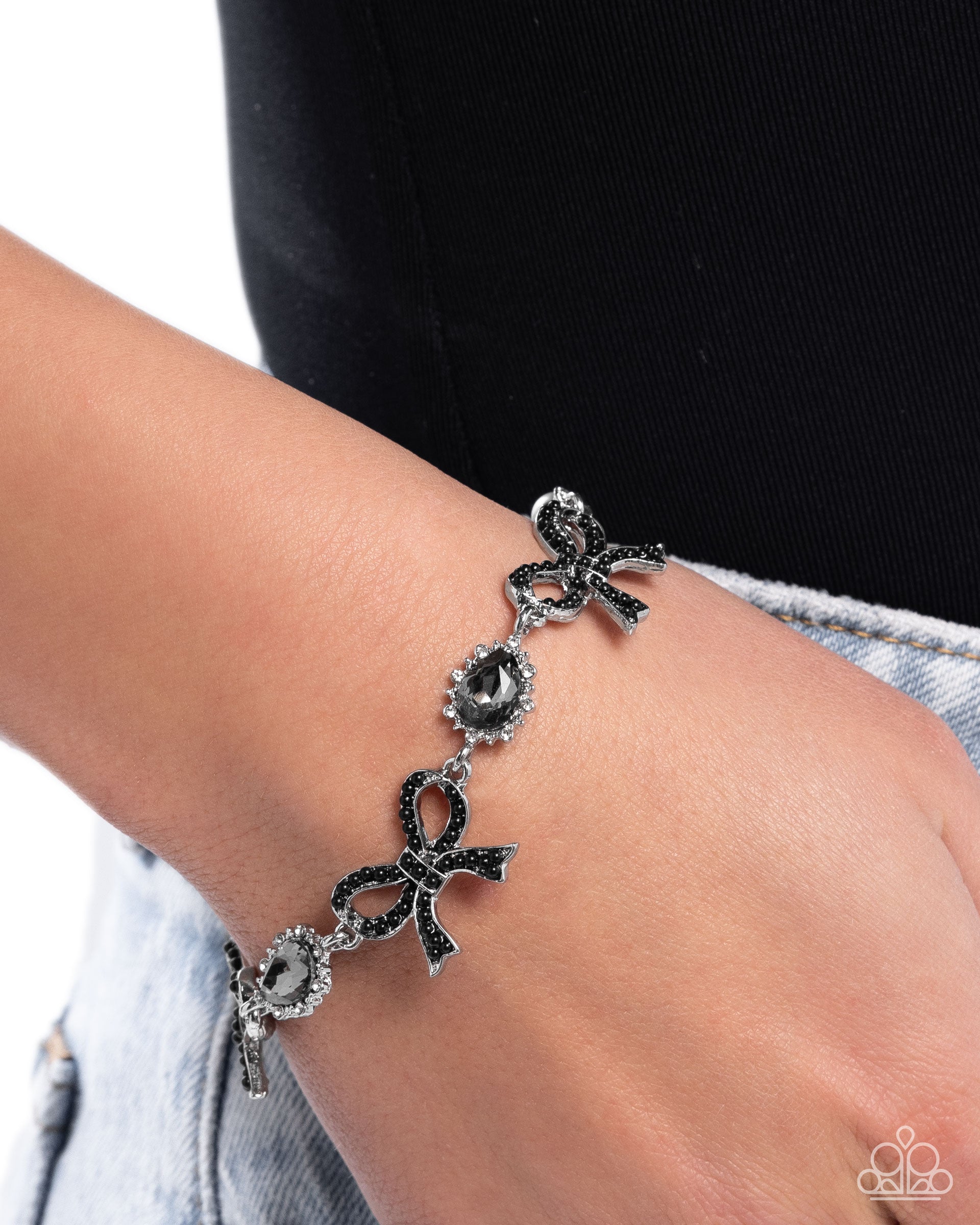 Coquette Caliber - black - Paparazzi bracelet