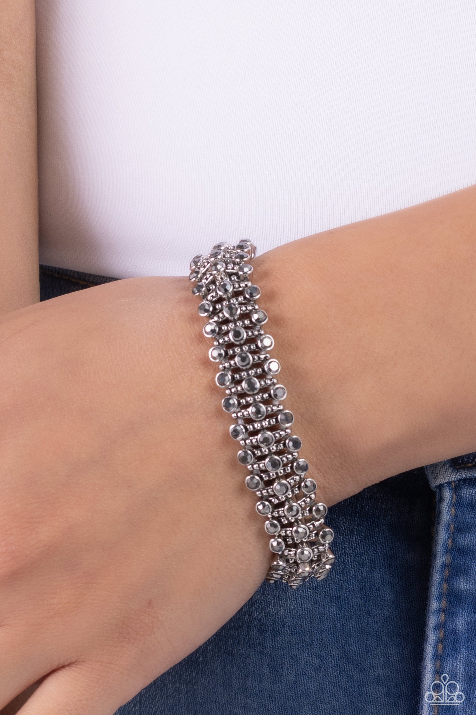 Corporate Confidence - silver - Paparazzi bracelet